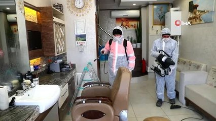 Bağcılar'da vatandaşın ayak bastığı her alan dezenfekte edildi