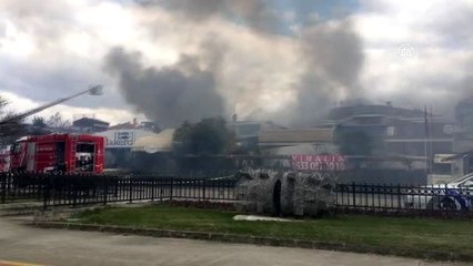 Maltepe'de, restoranda çıkan yangın söndürüldü