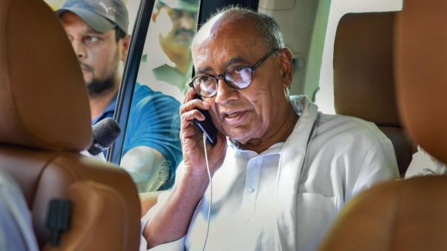 Congress's Digvijay Singh moves Karnataka HC seeking nod to meet rebel MLAs