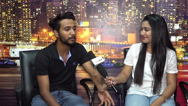 Mujhse Shaadi Karoge :Heena Panchal के भाई Pratik जम के बरसे Shehnaz और Paras पर कहा ये | FilmiBeat