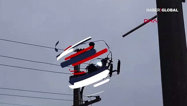 Yüksek gerilim hattında korkutan patlama!