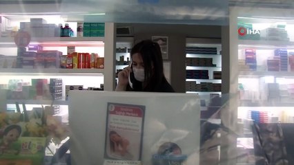 Eczaneden ilginç korona virüs önlemi