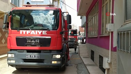 Bursa’da yangında 2 kişi dumandan etkilendi