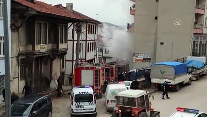 Mobilya tamiri yapan iş yerinde yangın çıktı - KASTAMONU