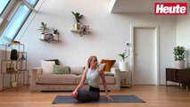 Mit diesen Yoga-Übungen hältst du dich zu Hause fit