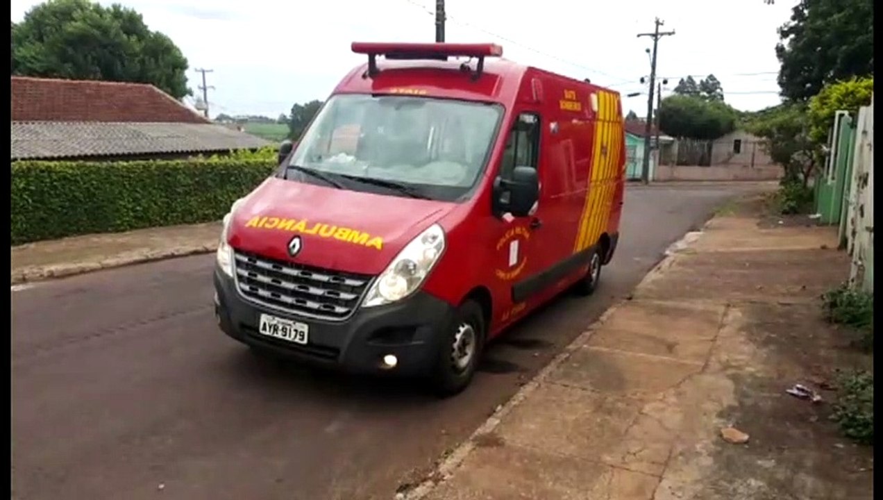 Idosa é socorrida após sofrer queda em residência no Bairro Guarujá