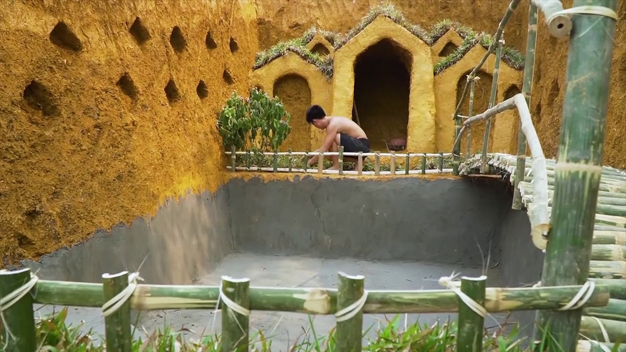 Build Swiming Pool Crocodile Around The Secret Underground House