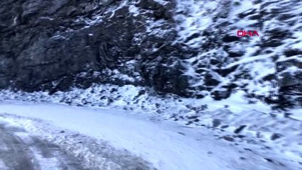 ANTALYA Alanya'da dağda kar, sahilde deniz keyfi