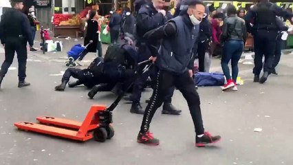 Paris : La police interpelle avec force une femme sans attestation de déplacement