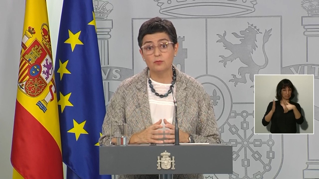 Gobierno pide "calma" a los turistas extranjeros en España