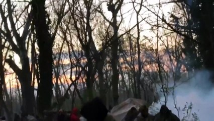 Sınıra yüklenen sığınmacılara Yunanistan'dan gazla müdahale (2) - EDİRNE