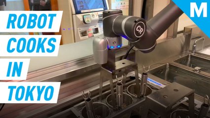 Tokyo train station tests noodle cooking robot