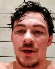 Coronavirus “Si tu sors jte calis une volée!!!” Le combattant de l’UFC Olivier Aubin-Mercier fait un message de ne pas sortir pour rien sinon...