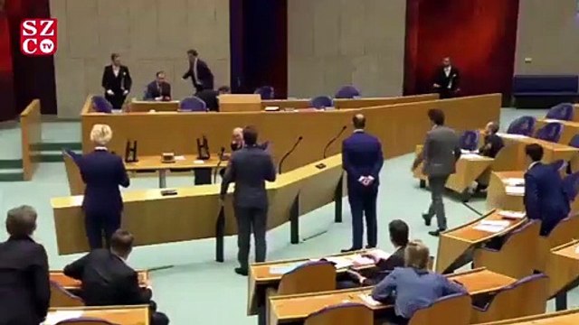 Bruno Bruins meclisteki koronavirüs toplantısı esnasında bayıldı