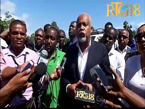 Fondasyon Eric Jean Baptiste poze premye wòch konstriksyon batiman fakilte dwa Jakmèl la.