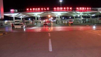 Avrupa'ya açılan sınır kapılarında giriş ve çıkışlar durduruldu