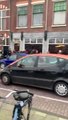 Além de filas nos supermercados, na Holanda existem filas nos cafés de canábis