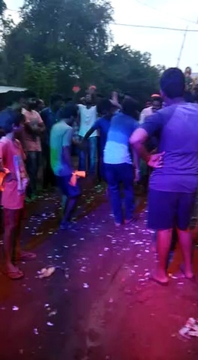 Boys  dance