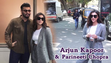 Video herunterladen: Arjun Kapoor Flirt!ng of Parineeti Chopra at Sandeep Aur Pinky Faraar Movie