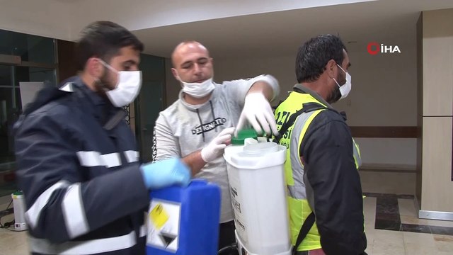 Korona virüsüne karşı Fırat Üniversitesi Hastanesi dezenfekte edildi