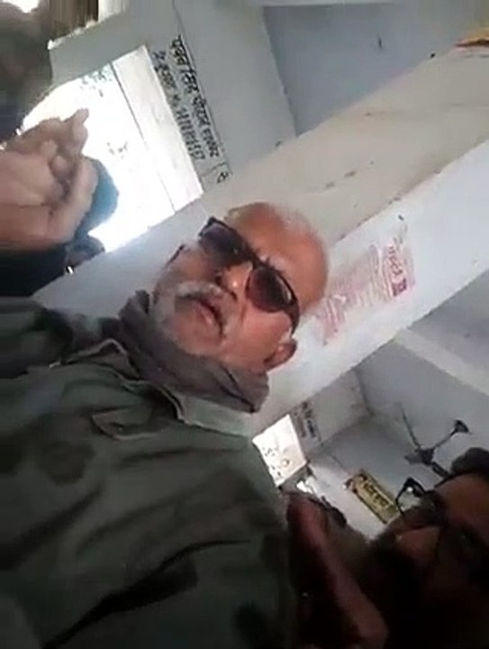 फतेहपुर: रिश्वत लेते हुए लेखपाल पकड़ाया, डीएम ने किया निलंबित