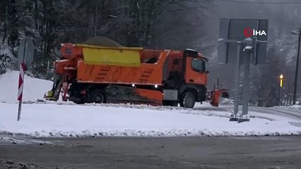Bolu Dağı’nda yoğun kar yağışı Etkili Oluyor