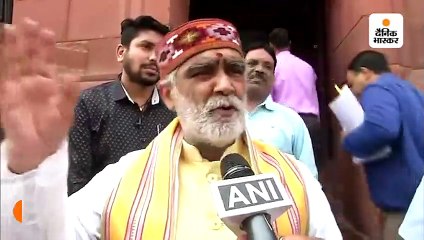 केंद्रीय स्वास्थ्य राज्यमंत्री चौबे ने कहा- कोरोना से बचाव के लिए धूप में खड़े हों, सभी वायरस मर जाएंगे