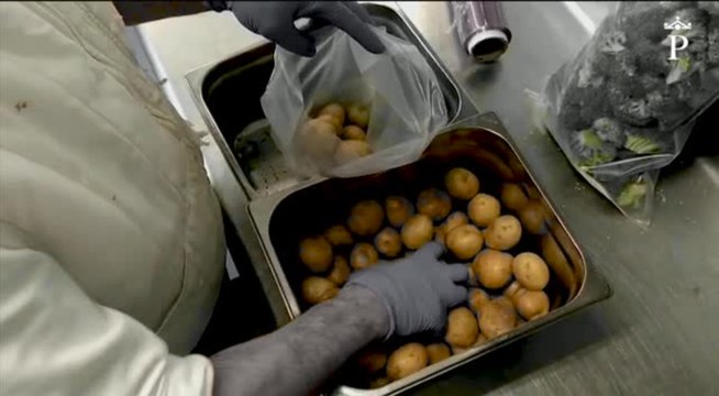 Paradores dona 8 toneladas de alimentos a entidades sociales de toda España