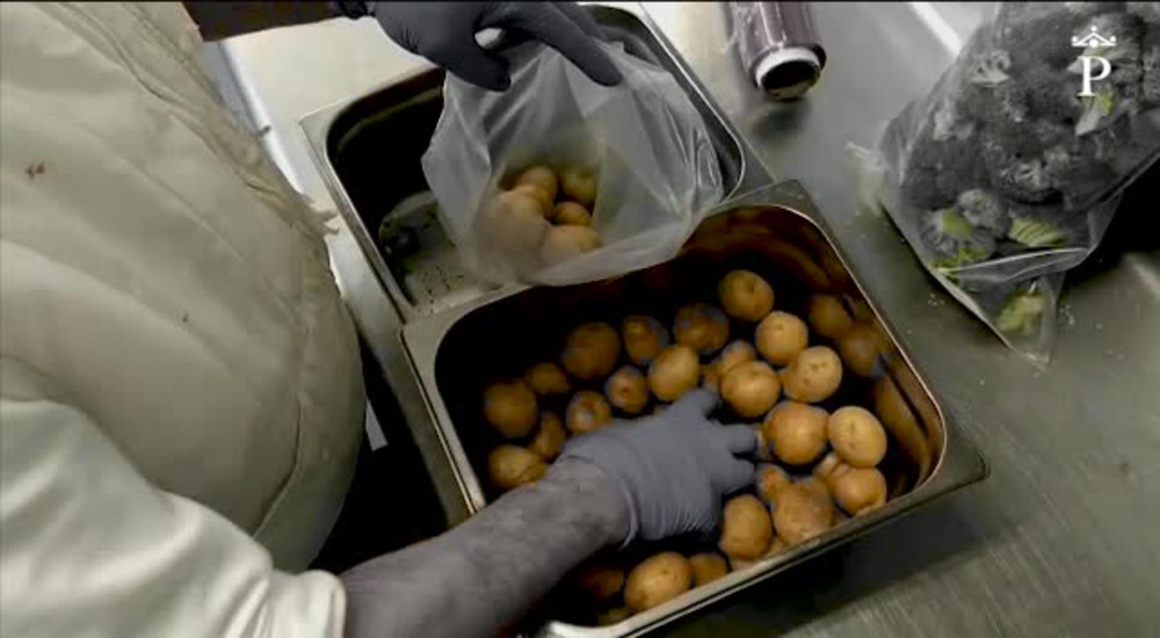 Paradores dona 8 toneladas de alimentos a entidades sociales de toda España