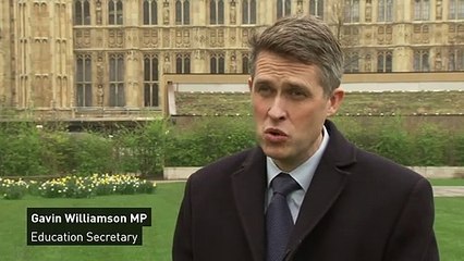 Williamson reassures parents on school closures