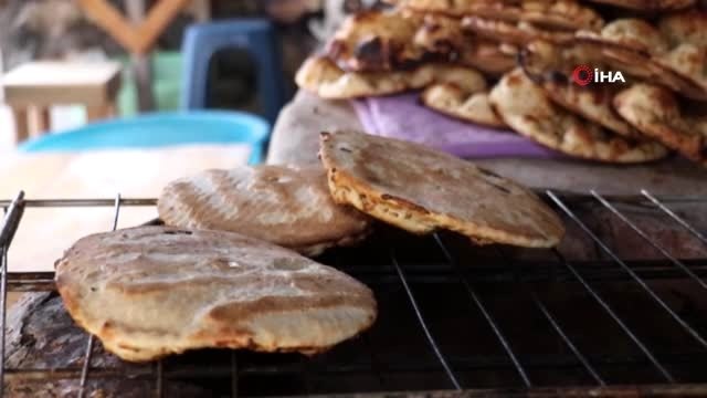 Malatya'nın organik tandır lezzeti bilik ekmeği ilgi görüyor