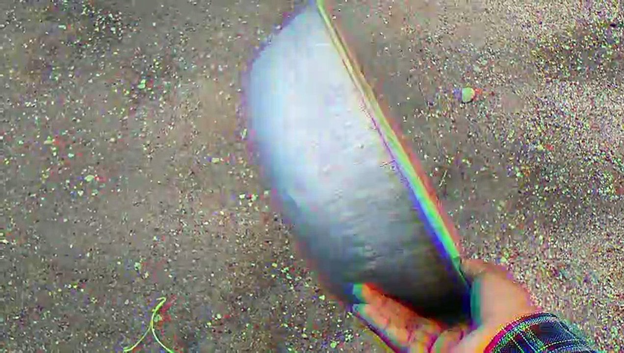 Sutli Bomb Under Iron Tasla ! Sutli bomb Experi...