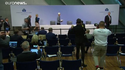 Ποσοτική χαλάρωση 750 δισ. ευρώ ανακοίνωσε η ΕΚΤ