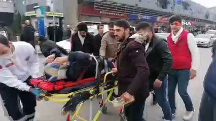Yolun karşısına geçmek isterken canından oluyordu