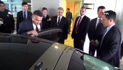Başhekimlikten yapılan açıklamada Sultan Abdülhamid Han Eğitim ve Araştırma Hastanesi'nde tedavi görürken hayatını kaybeden Eski Kara Kuvvetleri Komutanlarından Aytaç Yalman'ın korona virüsten hayatının kaybettiği belirtildi. Emekli orgene