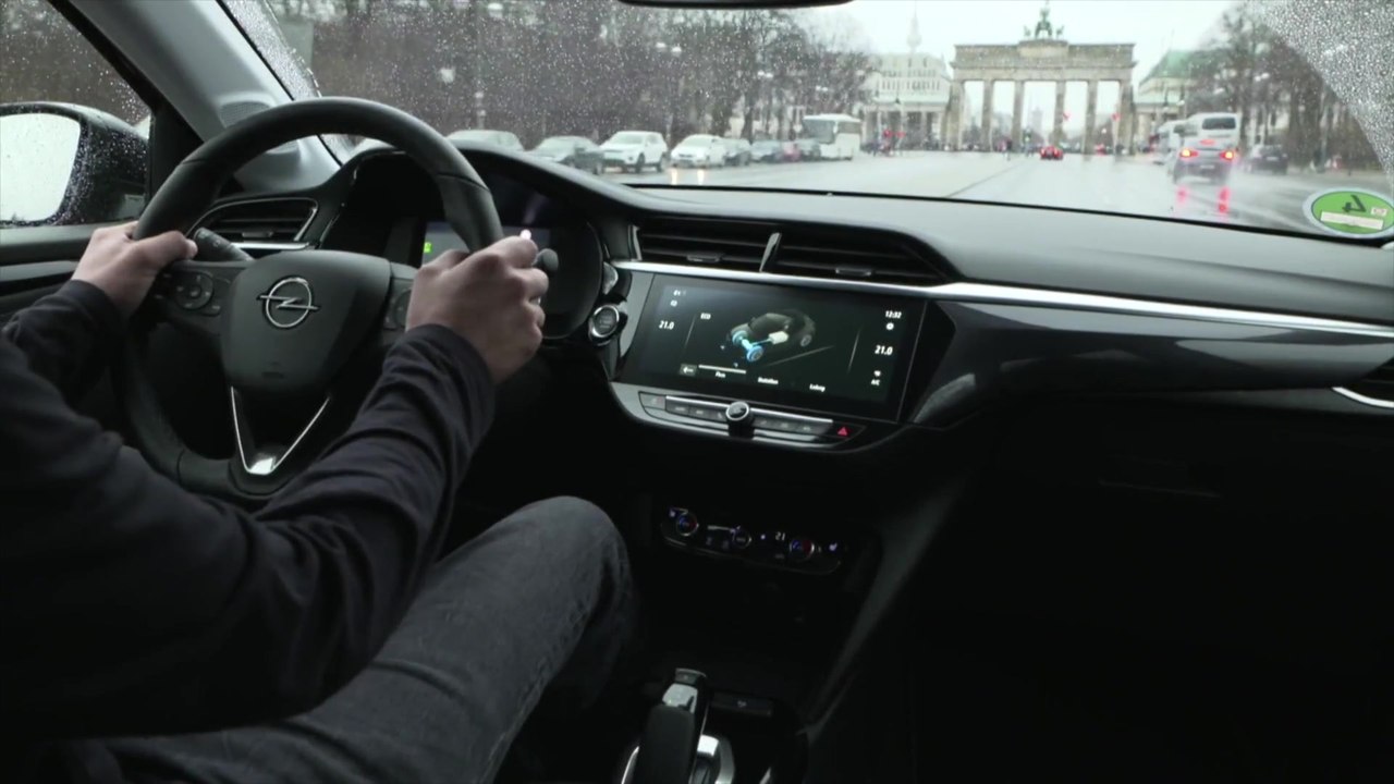 Der neue Opel Corsa-e - Multimedia-Systeme, OpelConnect Dienste, myOpel App und Free2Move-Services