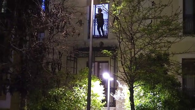 Ruth Lorenzo ofrece su música a sus vecinos