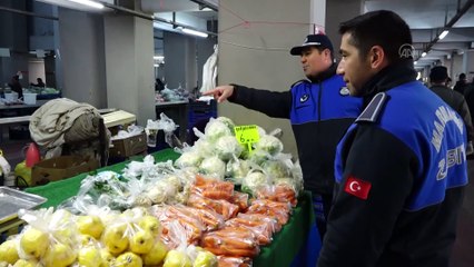 Marmaris'te semt pazarında sebze ve meyveler poşetlerde satılmaya başlandı - MUĞLA