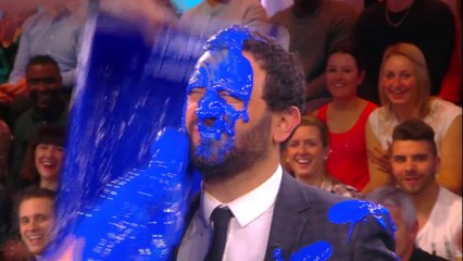 Bataille de peinture avec Cyril Hanouna et ses invités dans TPMP