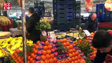 Bursa'da meyve sebze tüketimi arttı giyim de düşüş var