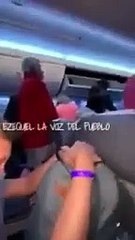 Download Video: El indignante trato de los pasajeros a la tripulación de Aerolíneas Argentinas que voló para repatriarlos por el borte de Coronavirus