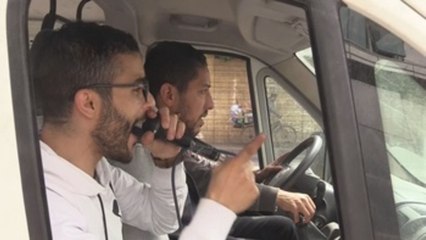 Ni besos ni abrazos: "Salamu Aleikum"