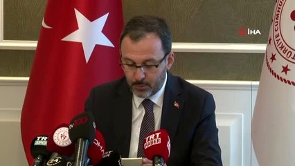 Bakan Kasapoğlu: "Liglerin ertelenmesine birlikte karar verdik" -1-