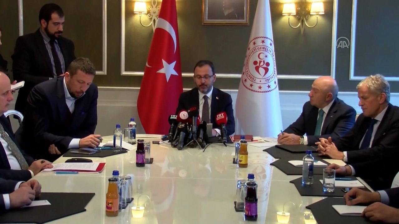 Futbol, basketbol, voleybol ve hentbolda liglerin ertelenmesi - ANKARA