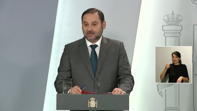 El Gobierno no prevé de momento cerrar el espacio aéreo