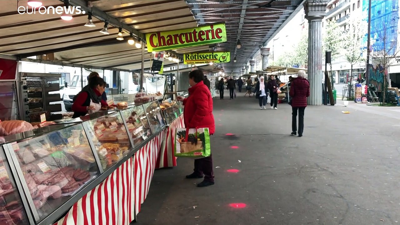 Märkte in Paris: 'Bitte Abstand halten'