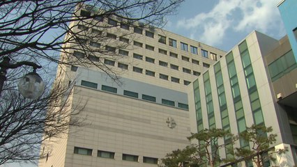 [뉴스라이브] 요양병원·수도권 무더기 확진...닷새 만에 다시 세 자릿수 증가 / YTN