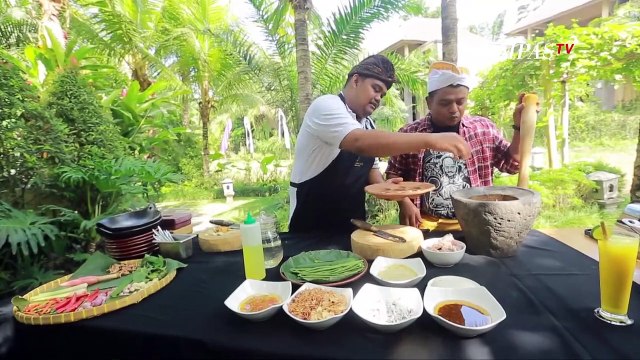 Lawar Cumi Khas Ubud Rasanya Legit!