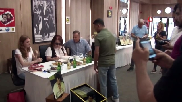 Müslüm Gürses'in Eşi Muhterem Nur, Hayatını Kaybetti