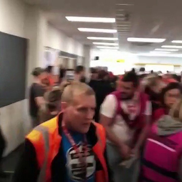 Coronavirus: Que se passe t-il dans les entrepôts d'Amazon ?